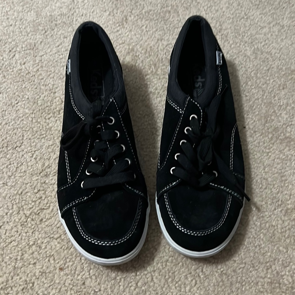 Keds size 8 Women’s black comfy tennis walking shoes